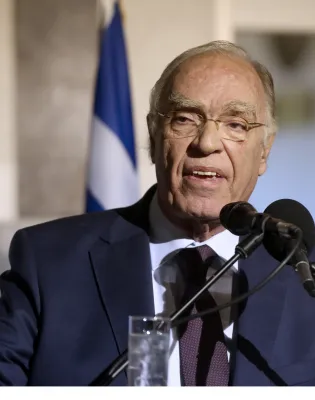 Βασίλης Λεβέντης