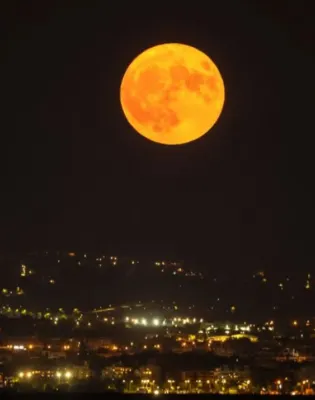 πανσέληνος
