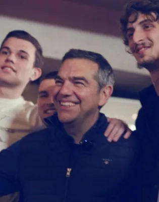 TSIPRAS_TAINIA