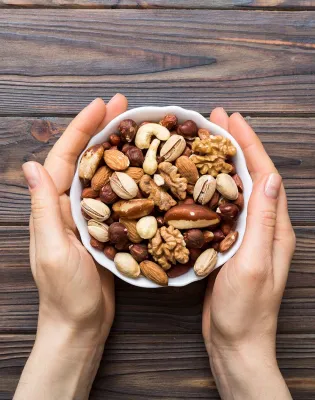 nuts2