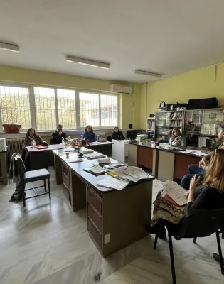 εκπαιδευτικοι 