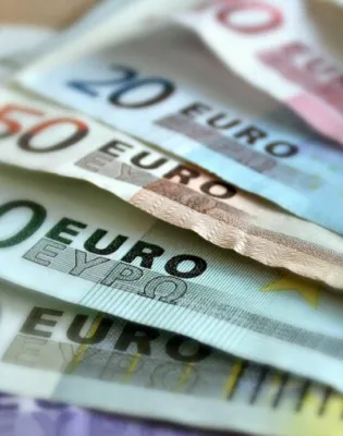 Χαρτονομίσματα ευρώ