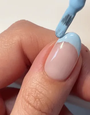 nails
