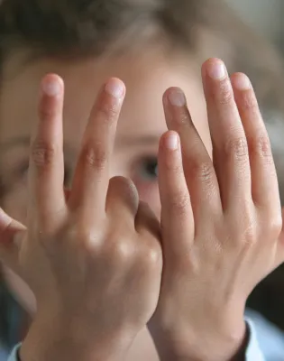counting fingers