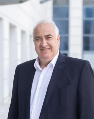 παπαδομαρκάκης