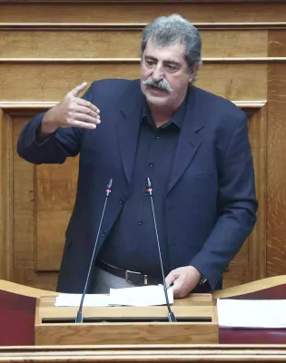 Ο Παύλος Πολάκης στη Βουλή