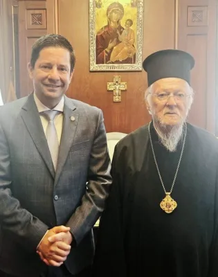 Συνάντηση του Οικουμενικού Πατριάρχη κ. κ. Βαρθολομαίου Α΄ με τον Πρύτανη του ΕΚΠΑ Γεράσιμο Σιάσο