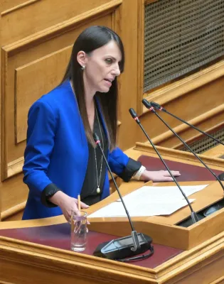 Η υφυπουργός Εσωτερικών Βιβή Χαραλαμπογιάννη