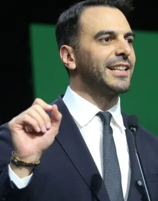χριστοδουλάκης