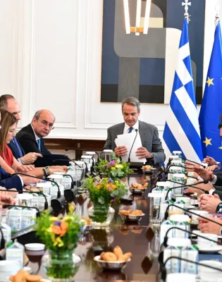 Ο Κυριάκος Μητσοτάκης και οι Υπουργοί της κυβέρνησης στο Υπουργικό Συμβούλιο του Αυγούστου 2026