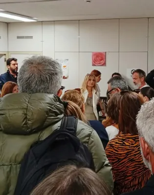 δδε δ αθηνας