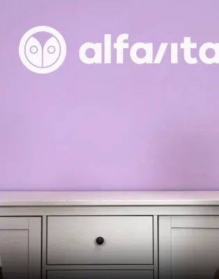 Ο πρόεδρος της ΟΛΜΕ Ανδρέας Καργόπουλος στο Vidcast του alfavita με τον δημοσιογράφο Βασίλη Γκουζέλο
