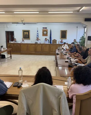 Ομόφωνο αίτημα του Δημοτικού Συμβουλίου Αγίου Δημητρίου για την άμεση κατάργηση των συγχωνεύσεων και συμπτύξεων τμημάτων στα σχολεία