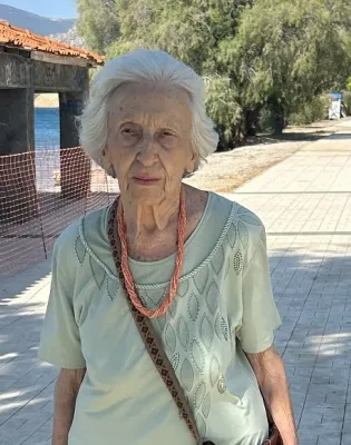 Απεβίωσε η Διστομίτισα συγγραφέας & ποιήτρια Καίτη Μανωλοπούλου-Κα'ί'λη - ανέδειξε το ψέμμα των Γερμανών για την Σφαγή του 1944