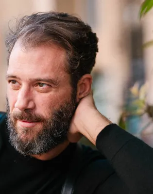 Αντίνοος Αλμπάνης