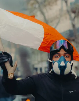 656