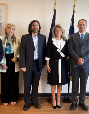 MoU_E.K. UNIC Athens_Photo 1.jpg