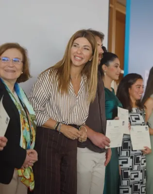Βραβεία Αριστείας ΙΚΥ, η υπουργός Παιδείας Σοφία Ζαχαράκη