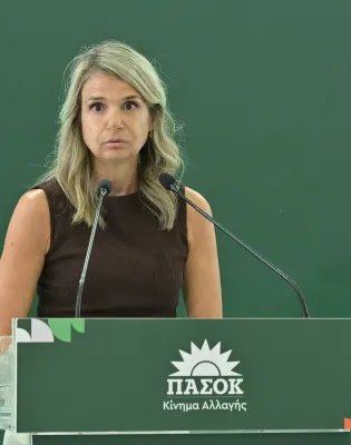 ΜΙΛΕΝΑ ΑΠΟΣΤΟΛΑΚΗ