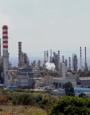 Έκρηξη στις εγκαταστάσεις της Motor Oil