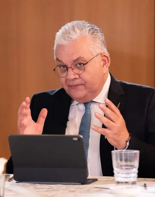 Ο υφυπουργός Παιδείας Νίκος Παπαιωάννου