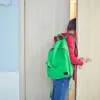 μαθητής σχολική τσάντα πόρτα τάξης