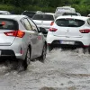 κακοκαιρία αυτοκίνητα βροχή