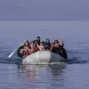 βάρκα με πρόσφυγες