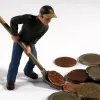 ΟΠΕΚΑ: Πότε πληρώνονται ΚΕΑ και επίδομα παιδιού