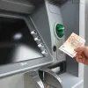 Επίδομα 534€: Πληρώνονται σήμερα 645.000 δικαιούχοι