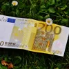 Δώρο Πάσχα: Πότε πληρώνεται, ποιοι θα το λάβουν μειωμένο