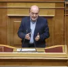Ο Τρύφων Αλεξιάδης στη Βουλή - Αδιαθεσία