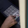 atm επίδομα χρήματα