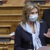 Ζέττα Μακρή στη Βουλή