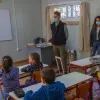 Εκπαιδευτικοί στο σχολείο