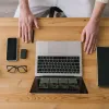 laptop grafeio ergasia