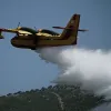 fotia pyrkagia canadair