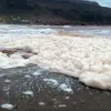 Αφροί στη θάλασσα της Κρήτης