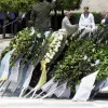 Κατάθεση στεφάνων σε παρέλαση