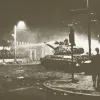 17-Νοέμβρη-1973-εισβολή-του-τανκ-της-χούντας-στο-Πολυτεχνείο.jpg