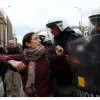αστυνομικη βια στην πορεια για τεμπη