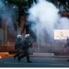 Επεισόδια στο κέντρο της Αθήνας: Μολότοφ, χημικά και κρότου λάμψης