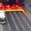 Λεωφορείο τυλίχθηκε στις φλόγες εν κινήσει 