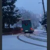 Λεωφορείο με μαθητές κόλλησε στο χιόνι