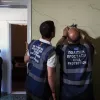 Πολιτική Προστασία ελέγχει ρωγμές σε σπίτι στην Εύβοια μετά από σεισμό