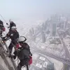 Εργάτες καθαριότητας στο Burj Khalifa