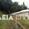 Βράχος έπεσε σε σπίτια