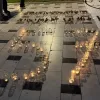 Μνημείο θυμάτων των Τεμπών στο Μνημείο του Άγνωστου Στρατιώτη έξω από τη Βουλή