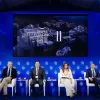 από αριστερά: Ανδριάνα Παρασκευοπούλου, δημοσιογράφος, παρουσιάστρια Ειδήσεων ΕΡΤ, ο υπουργός Επικρατείας, αρμόδιος για τον συντονισμό του κυβερνητικού έργου, Άκης Σκέρτσος, ο υπουργός Ψηφιακής Διακυβέρνησης και Τεχνητής Νοημοσύνης, Δημήτρης Παπαστεργίου, η υπουργός Παιδείας, Θρησκευμάτων και Αθλητισμού, Σοφία Ζαχαράκη, ο διευθύνων σύμβουλος της Vodafone Ελλάδας, Αχιλλέας Κανάρης και ο Jeffrey DeMarco, senior technical advisor για την Ψηφιακή Προστασία των Παιδιών στη Save the Children