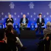 Από αριστερά, Γιώργος Νούνεσης, Διευθυντής, Εθνικό Συμβούλιο Έρευνας, Τεχνολογίας και Καινοτομίας - Άκης Σκέρτσος, Υπουργός Επικρατείας, Προεδρία της Κυβέρνησης - Ιωάννης Χατζηγεωργίου, Πρύτανης, Εθνικό Μετσόβιο Πολυτεχνείο, Ελλάδα - Yannis Assael, Research Scientis, Google DeepMind - Άννα Διαμαντοπούλου, Πρόεδρος, ΤΟ ΔΙΚΤΥΟ, Πρώην Επίτροπος της ΕΕ, Δίκτυο για τη Μεταρρύθμιση στην Ελλάδα και την Ευρώπη